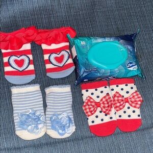 Colorful Baby Socks Set with Wipes